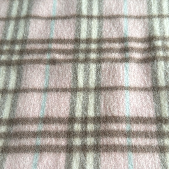 Burberry Light Pink Plaid Nova Check Cashmere Scarf - Picture 4 of 9